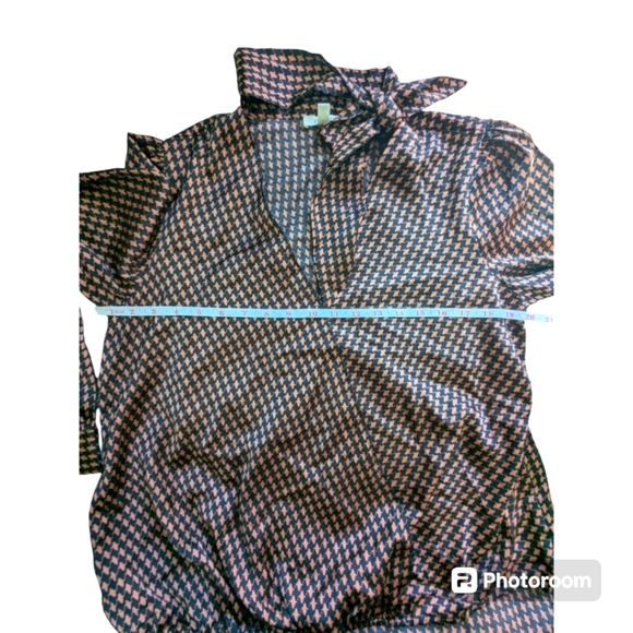 Blouse/Top. Size M. Long-sleeved, cuffed top. Como Blum Brown and Black. - Picture 5 of 9